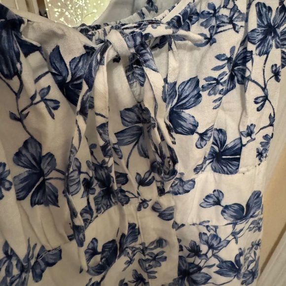 Jessica Simpson (Size S) - Picture 2 of 5